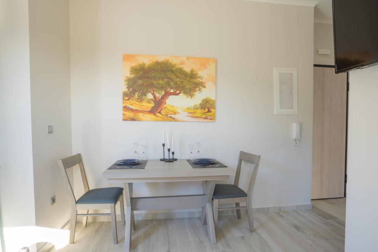 Apollonian Luxury Apartments 瓦西利基 外观 照片