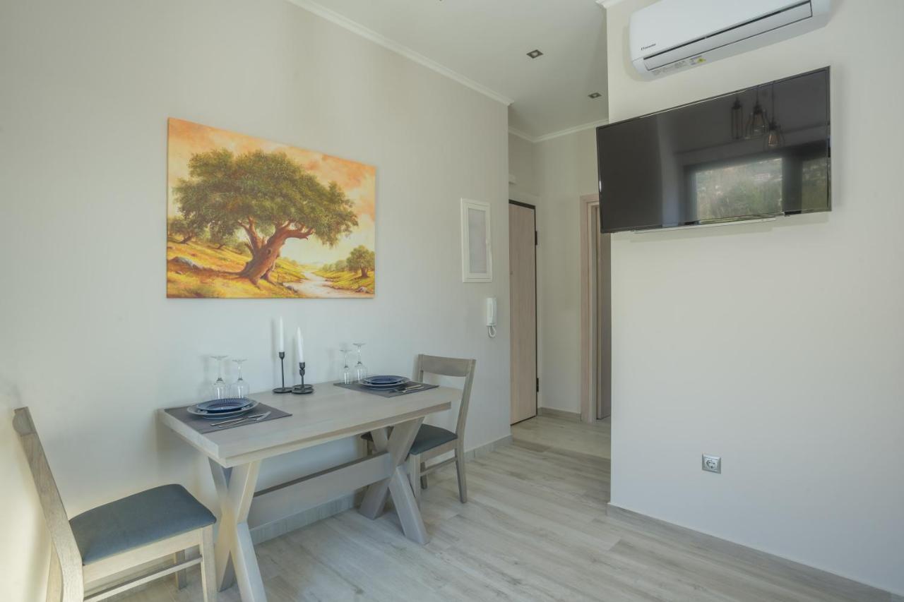 Apollonian Luxury Apartments 瓦西利基 外观 照片